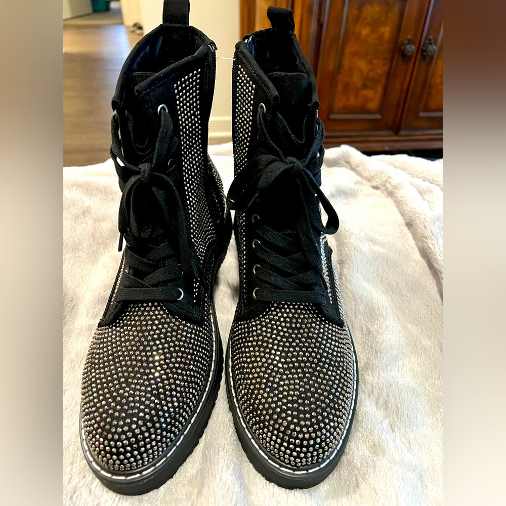 Women Steve Madden boots